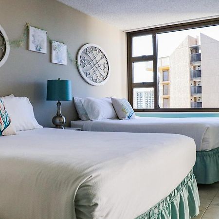 The Makai Suite At The Waikiki Banyan Honolulu Kültér fotó