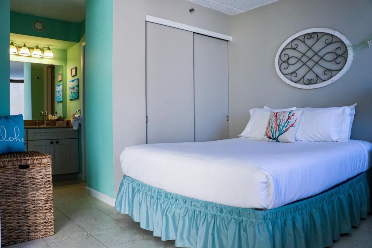 The Makai Suite At The Waikiki Banyan Honolulu Kültér fotó